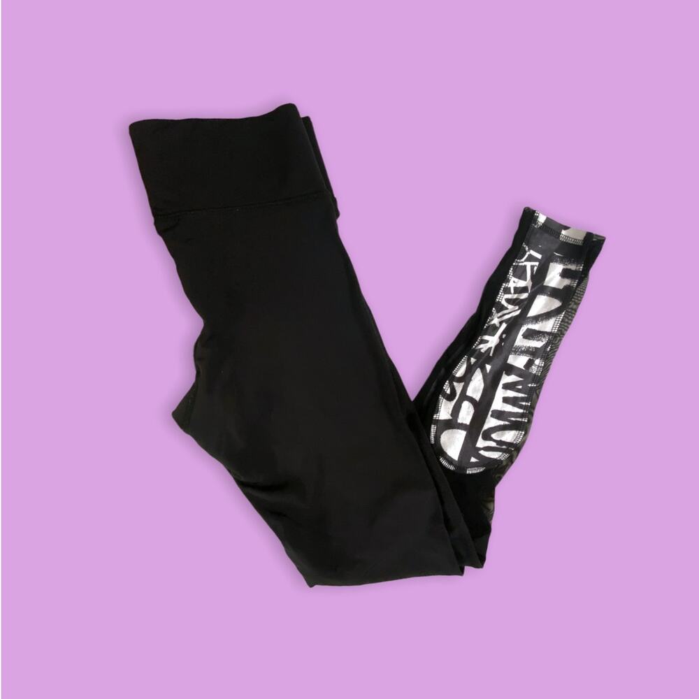 Terez Black and White Graffiti Mesh Athletic Leggings Athleisure Size Small